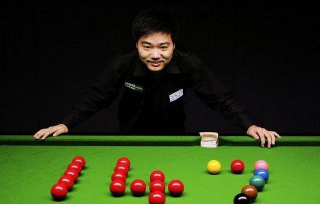 它背后折射 它背后折射