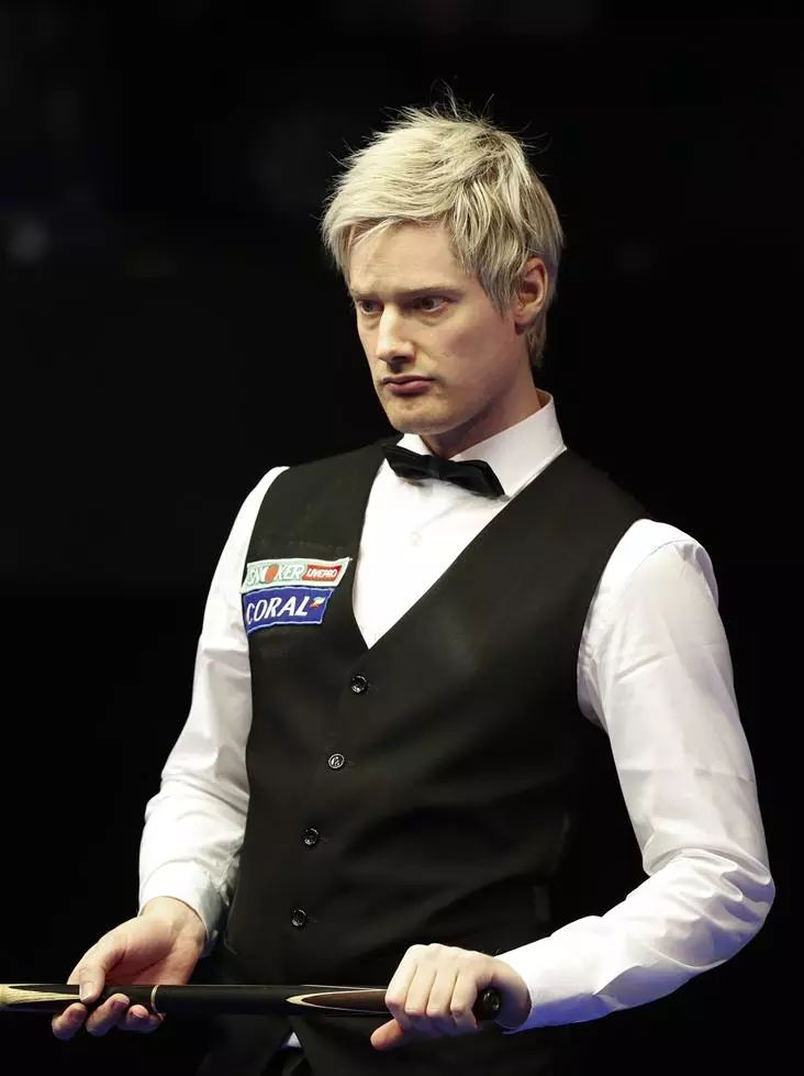 业梯队的衔 业梯队的衔