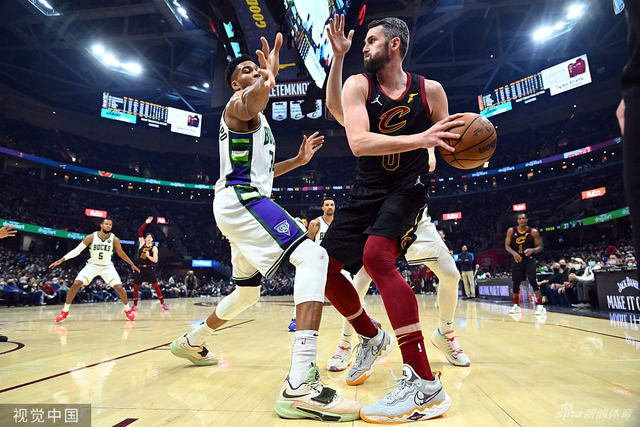 两队的表现 两队的表现