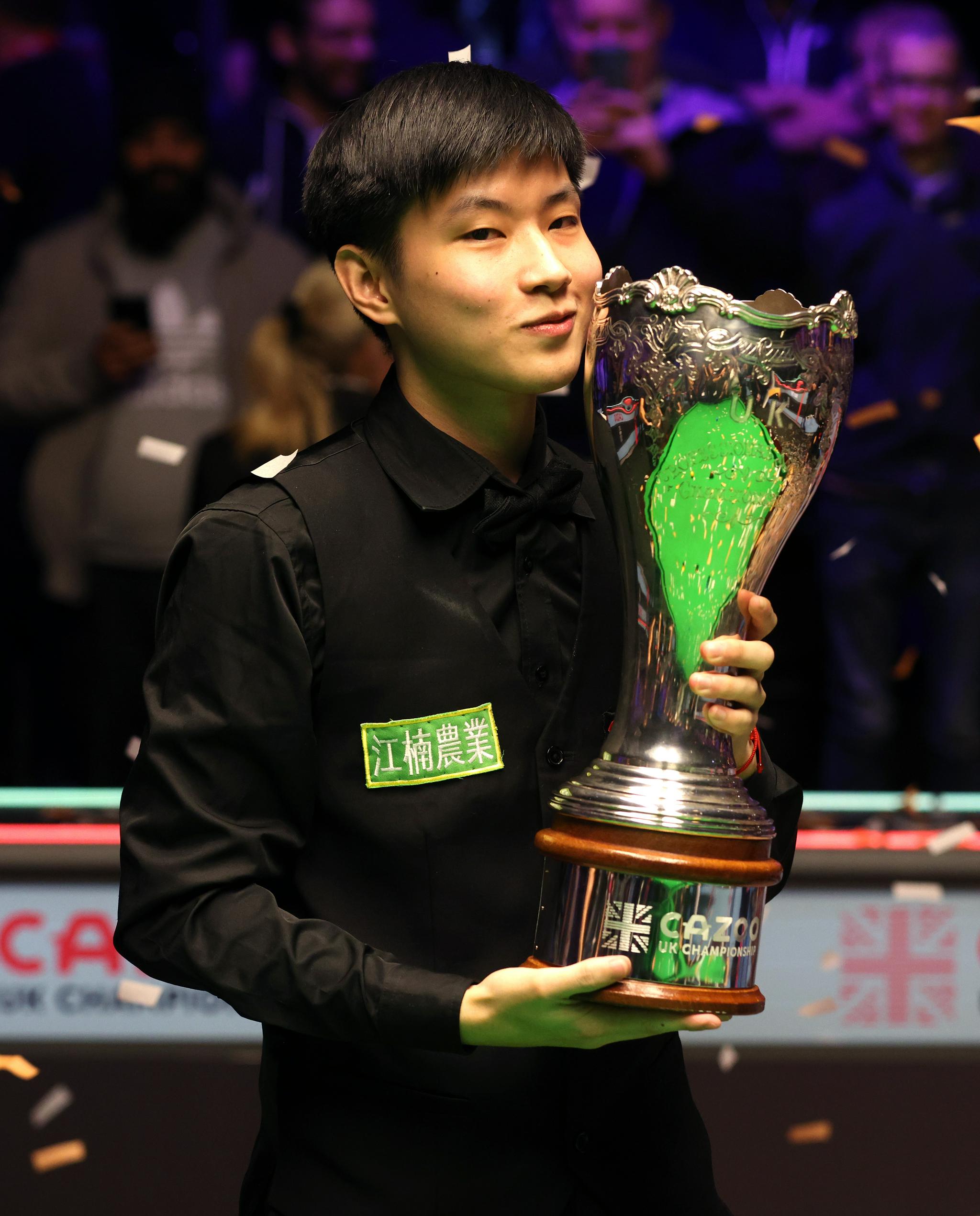 场热闹非凡 场热闹非凡