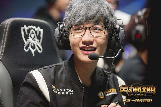 待的归化球 待的归化球